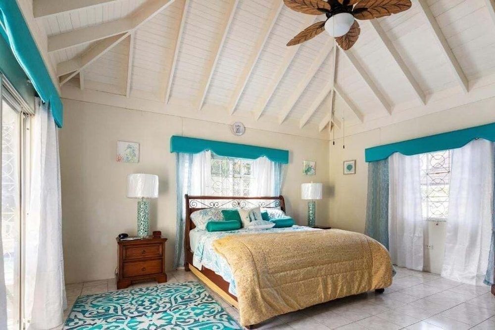 Ironshore Sugarmill Villa W Private Pool 6 Bedroom Villa