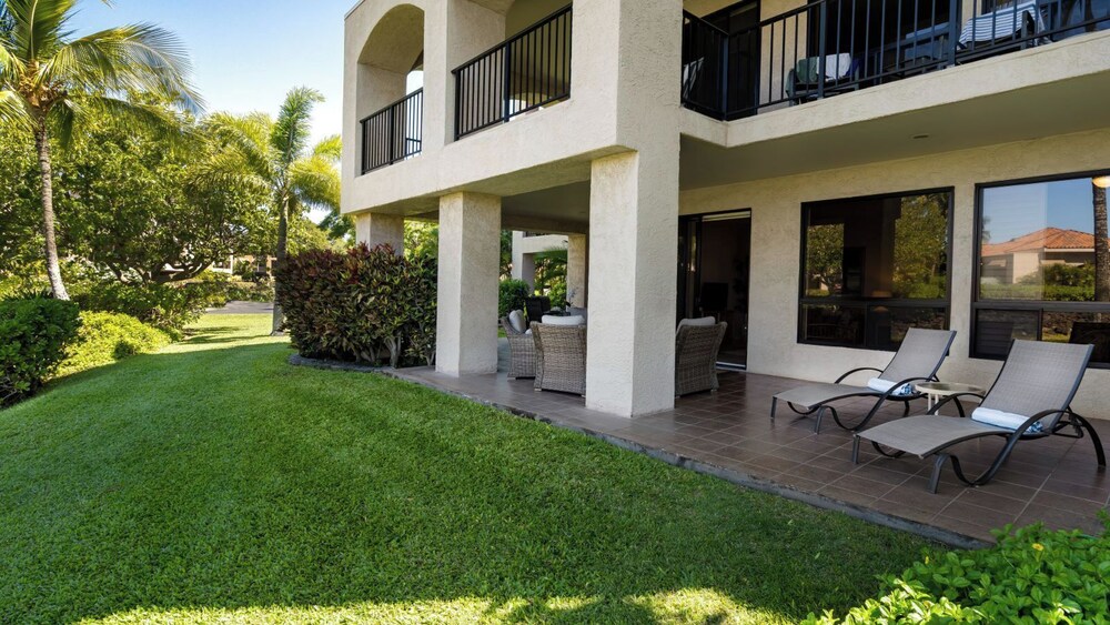 Spacious Hawaiian Unit w/ Lagoon View - AC & Wifi - Vrkcv