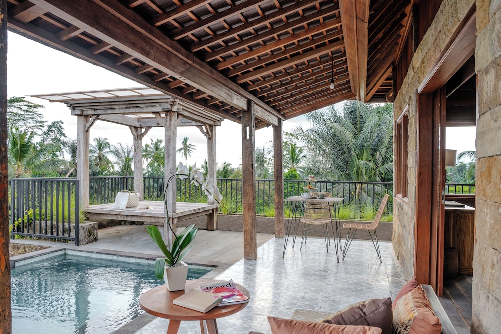 Hoshi Jungle Resort by Dhananjaya Hospitality