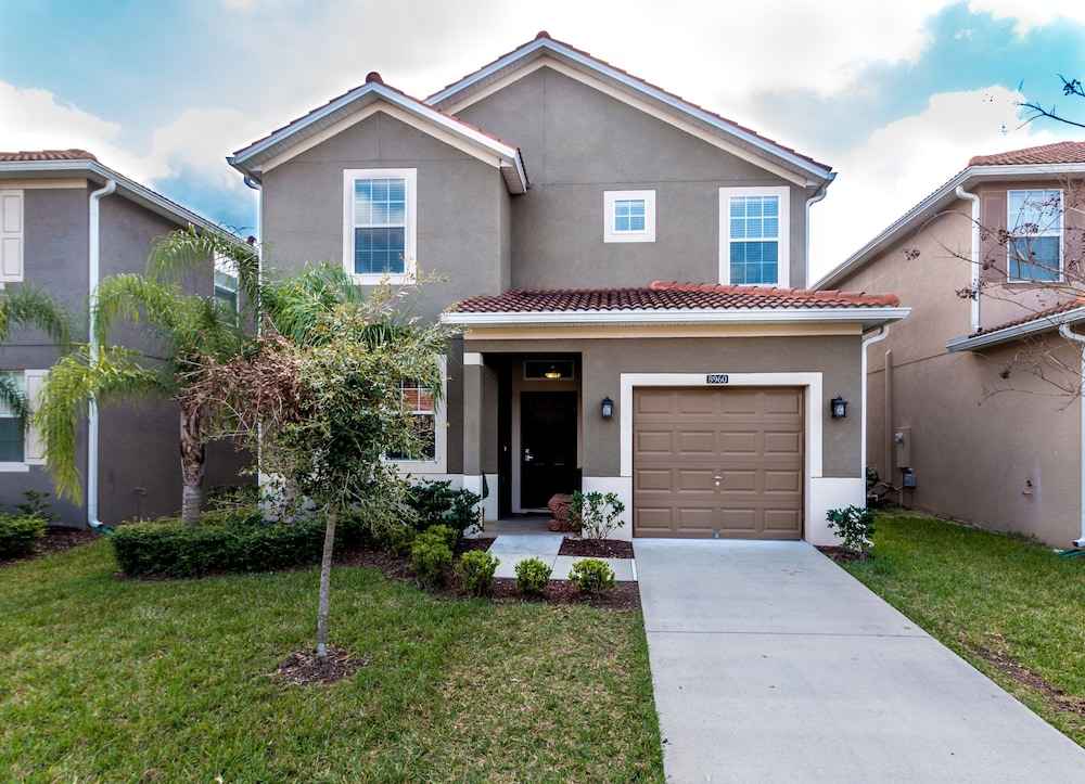 Vacation Dream Home by VillaDirect - Image 1