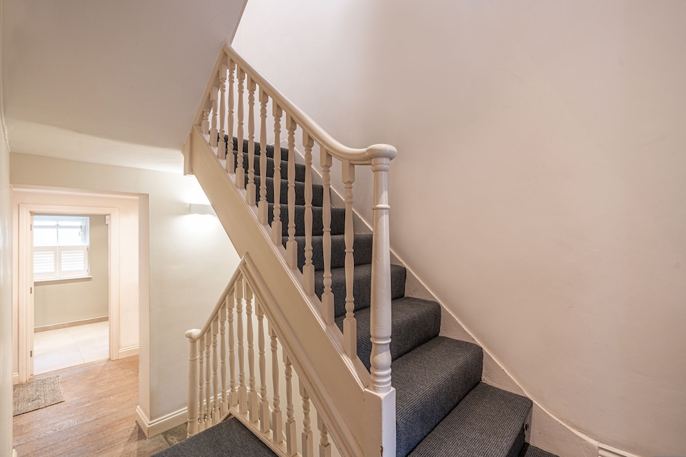 Lovely Battersea Home by Underthedoormat