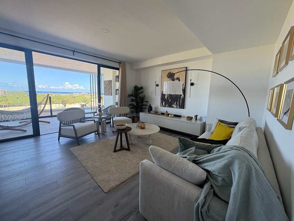 2 Bedrooms 4 Guests Private Terrace Cap Cana