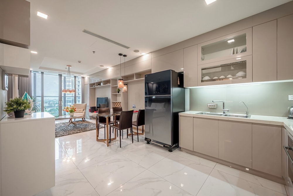 Somi Luxstay Landmark 81