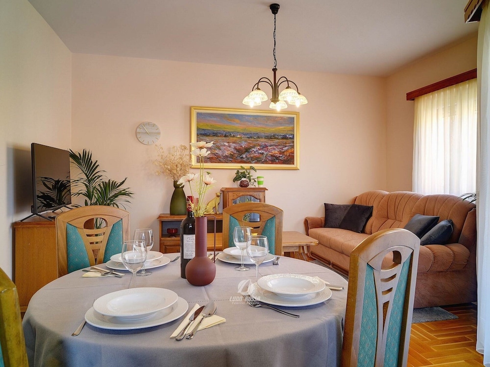 Apartment in Medulin Near Beach