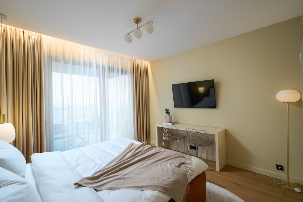 VISIONAPARTMENTS Nicolae Caramfil view 3