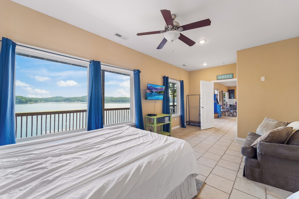 Lakefront Ozarks Home: Tiki Bar, Pool, Deck, Views