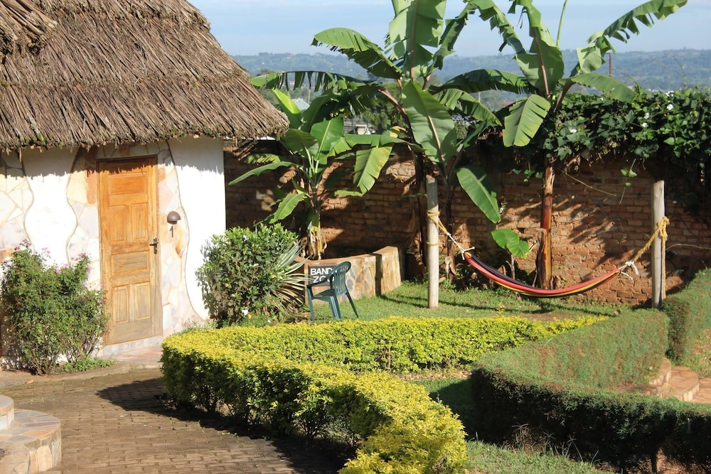 Banda Lodge