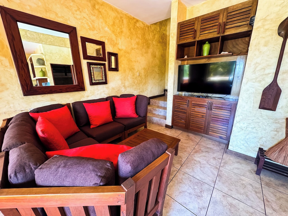 Villas Le Suisse Monterrico