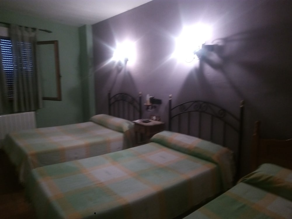 El Cabriel Hostal Rural photo 3