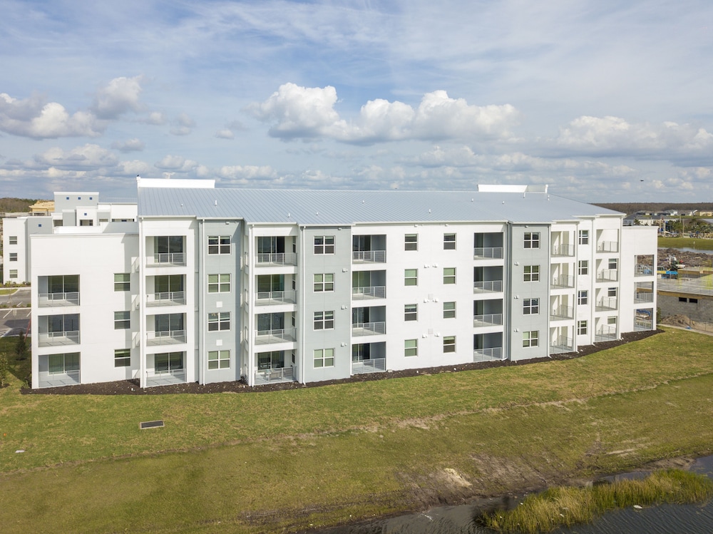 Marvelous 2 Bd Apt Close to Disney at Storey Lake 106 3121 - Image 1