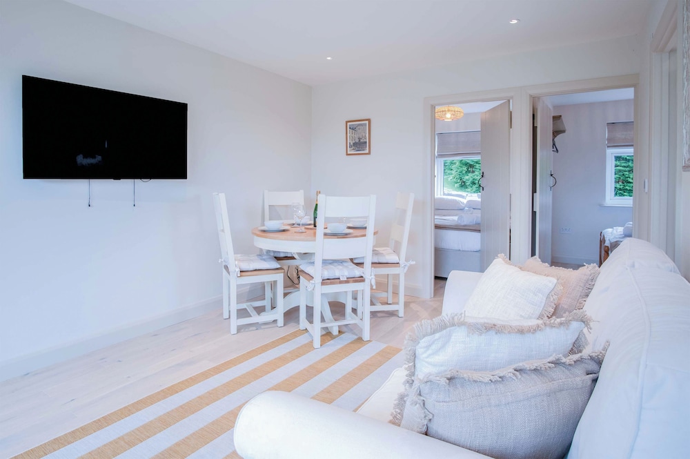 Bayview 3 - 2 Bedroom - Bayview Oxwich