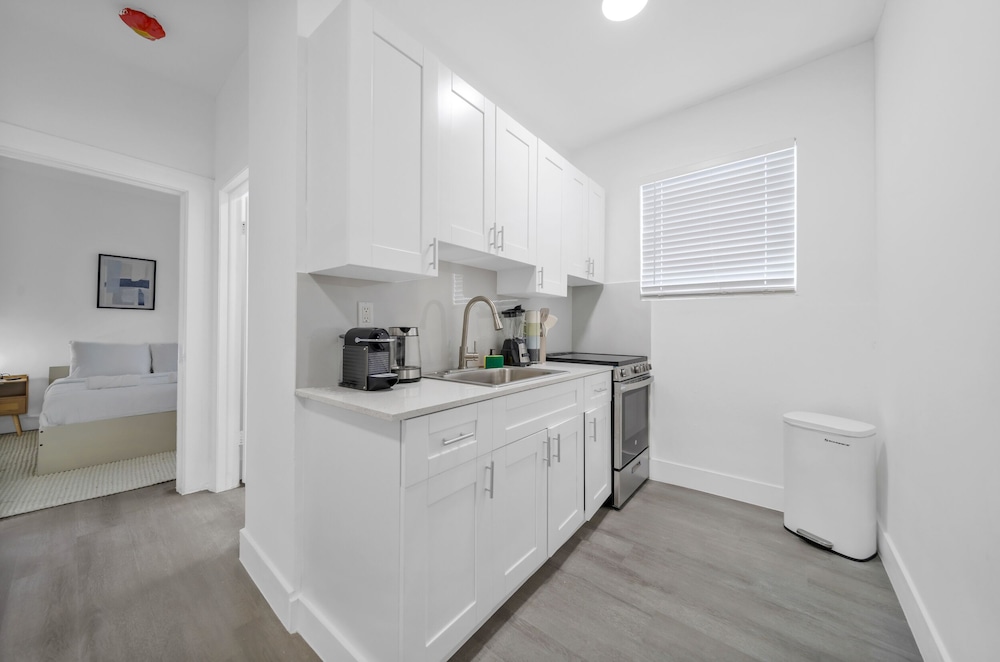 Little Havana Gem 2BR Retreat