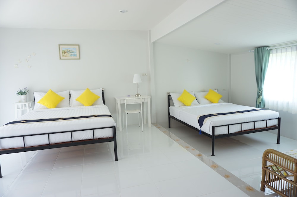 The White Village Ranong Resort