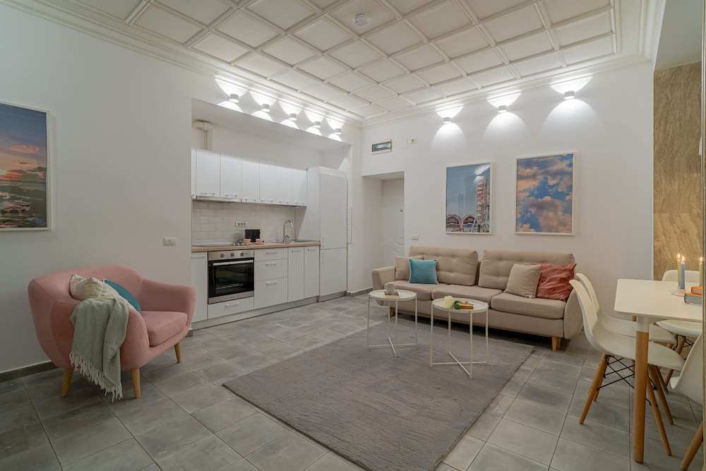 4BR Sanctuary - Near Cismigiu Park Universitatii