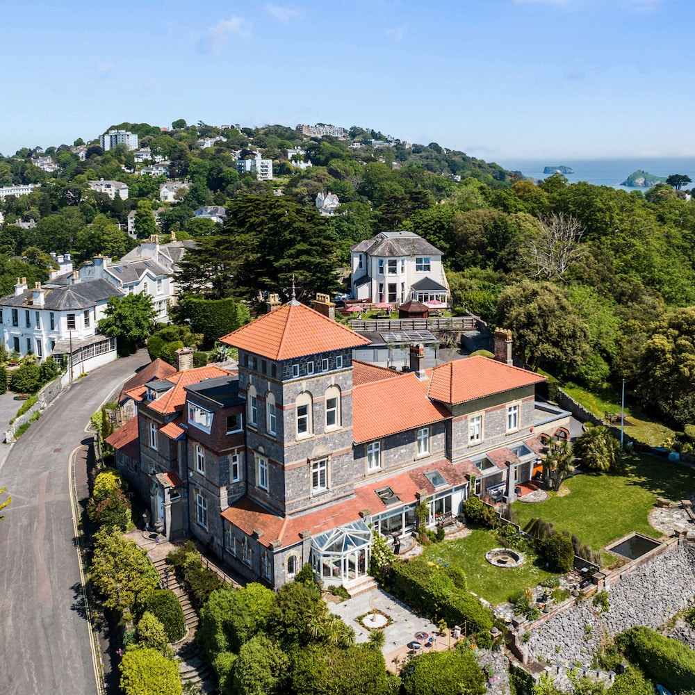 Vane Tower- Historic Retreat With Panoramic Sea Views
