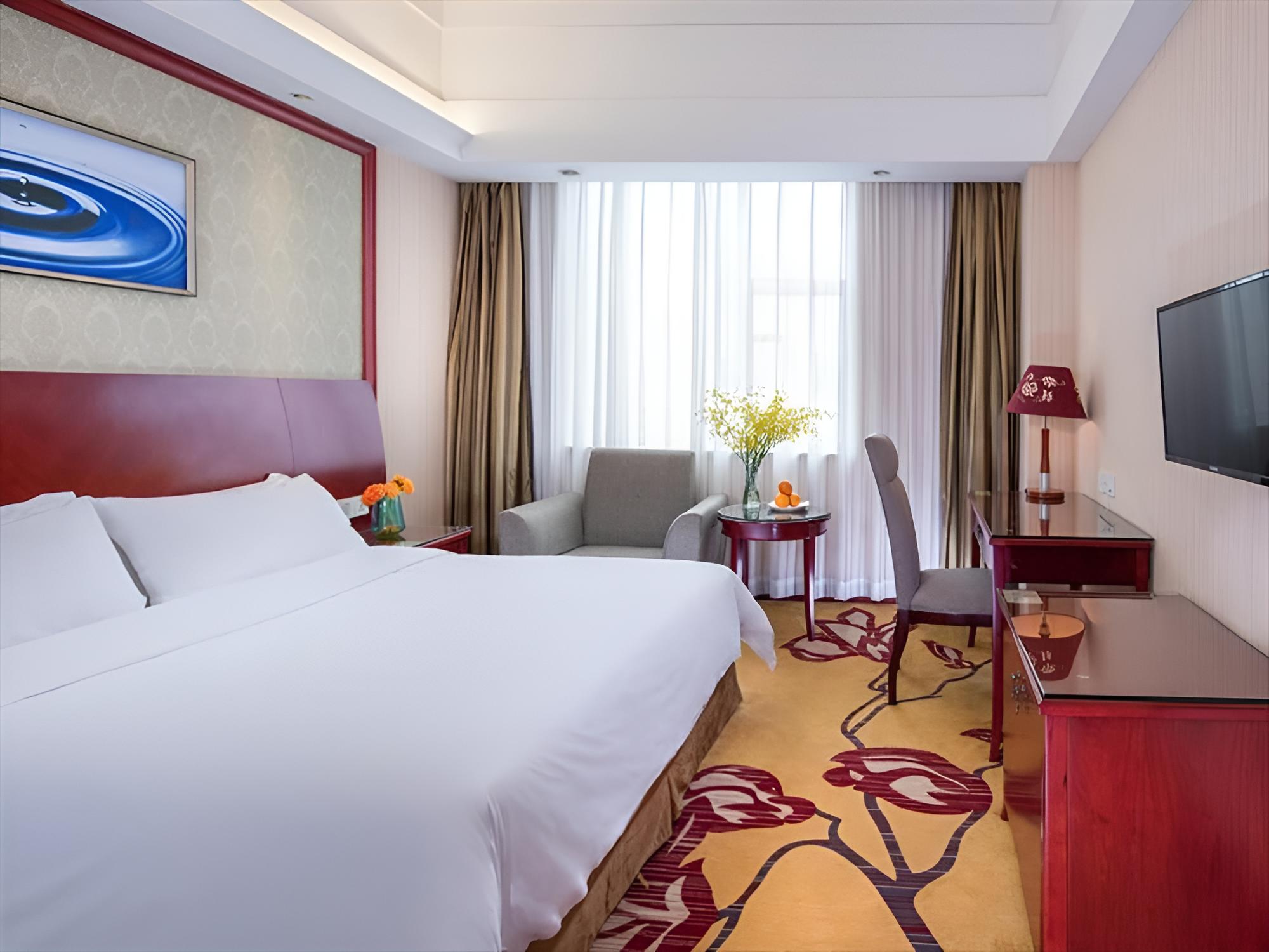 Vienna Hotel Shenzhen Bao'an Fanshen Metro Station view 5