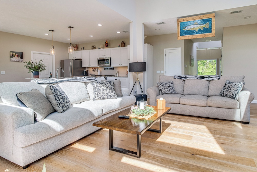 Angler's Retreat on the White River: Pets Welcome!