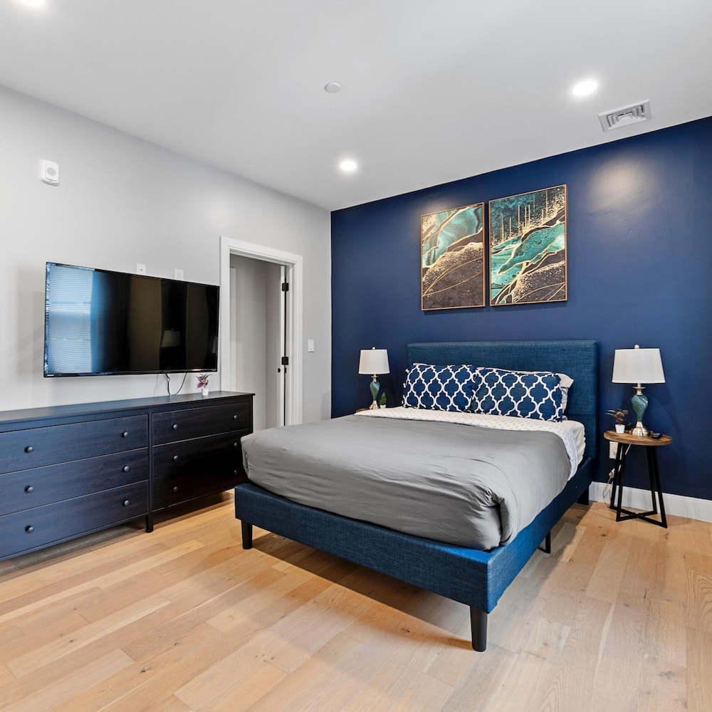 Boston Vacations - Luxury 2BD 2BA Near Logan Airport and T Station - Property Image 10