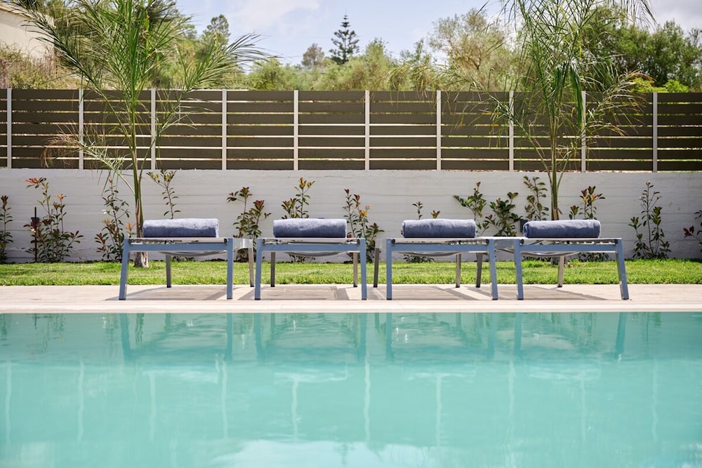 River Serenity Villa Vryses