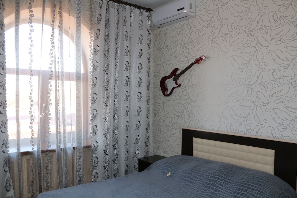 Gostiny Dvor Hotel - Hostel