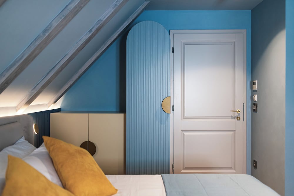 Spindler Luxury rooms by DuHomes