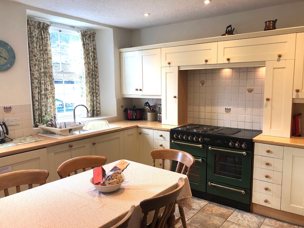 White Lion Cottage
