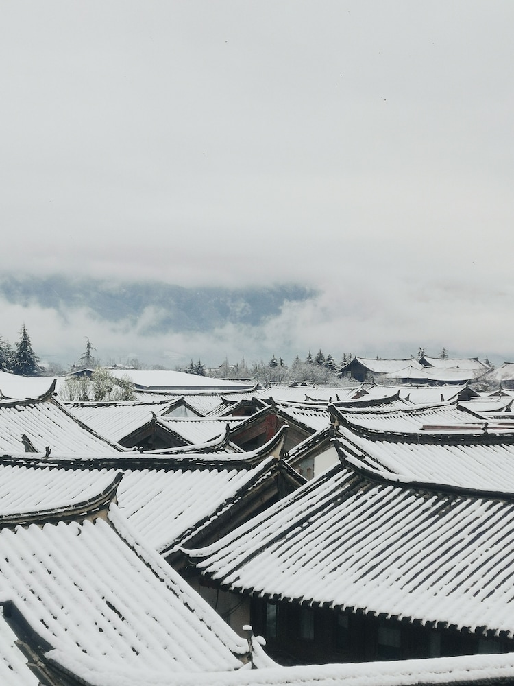 Yiyuan Snow Mountain View Historical Naxi House - Lijiang Old Town Mufu branch