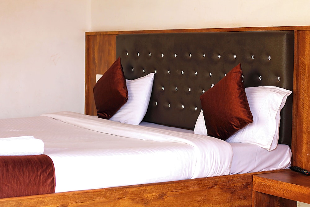 Hotel Green Crystal