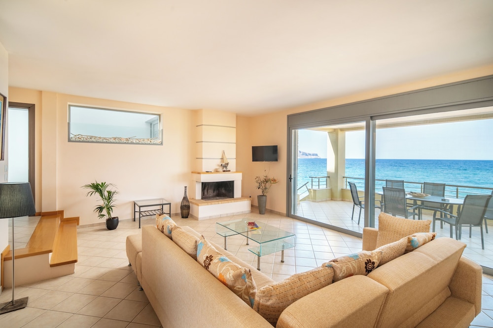 Aggeliki House by The Sea