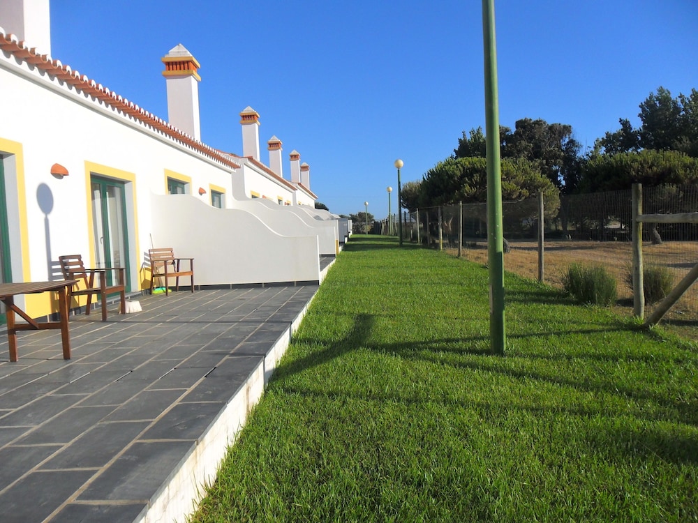 Monte Carvalhal da Rocha - Campground