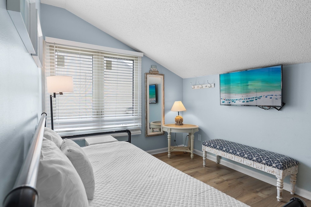 Family Tides 107 3 Bedroom Condo