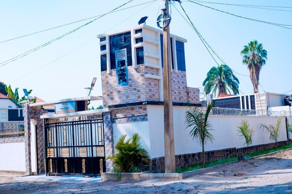 The Moon Geust House