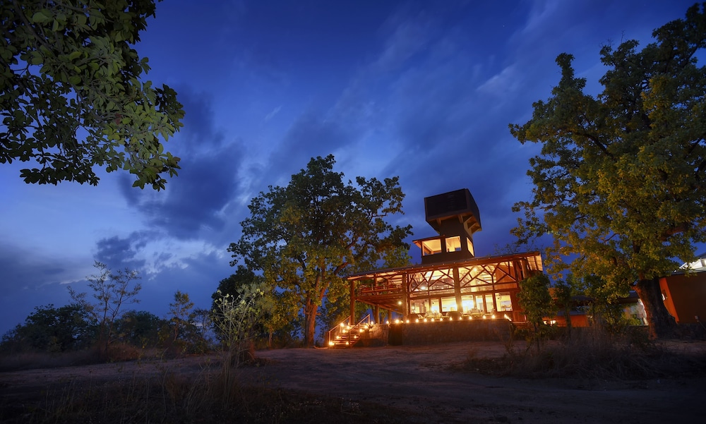 Pugdundee Safaris - Pench Tree Lodge
