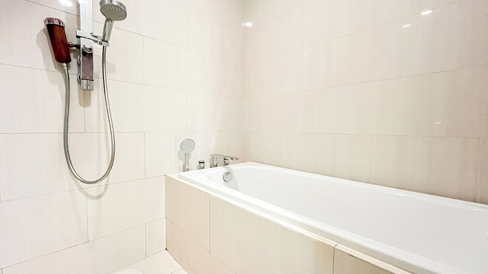 Modern Big 1Br Apartment Branz Simatupang