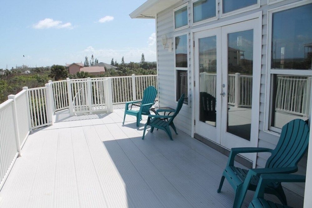 Sweet Dreams 6 Bedroom Home by RedAwning view 5