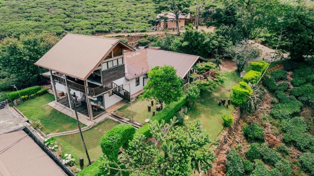 Hill Safari Eco Lodge