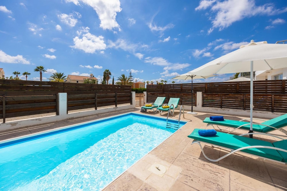 Villa Coral Bay 7 in Peyia