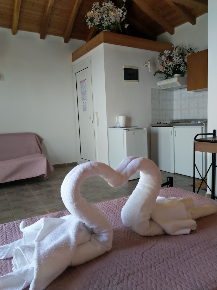 AMARANTHOS SKIATHOS VIEW