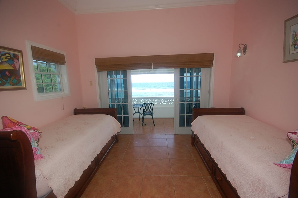 San Bar 6BR by Jamaican Treasures