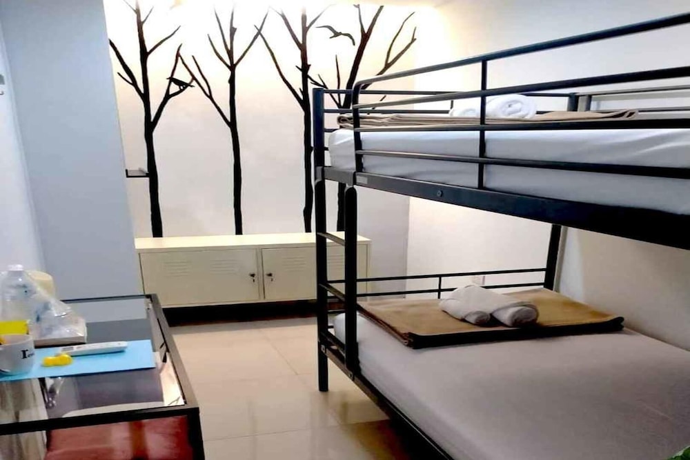 Nature Home Hostel & Cafe