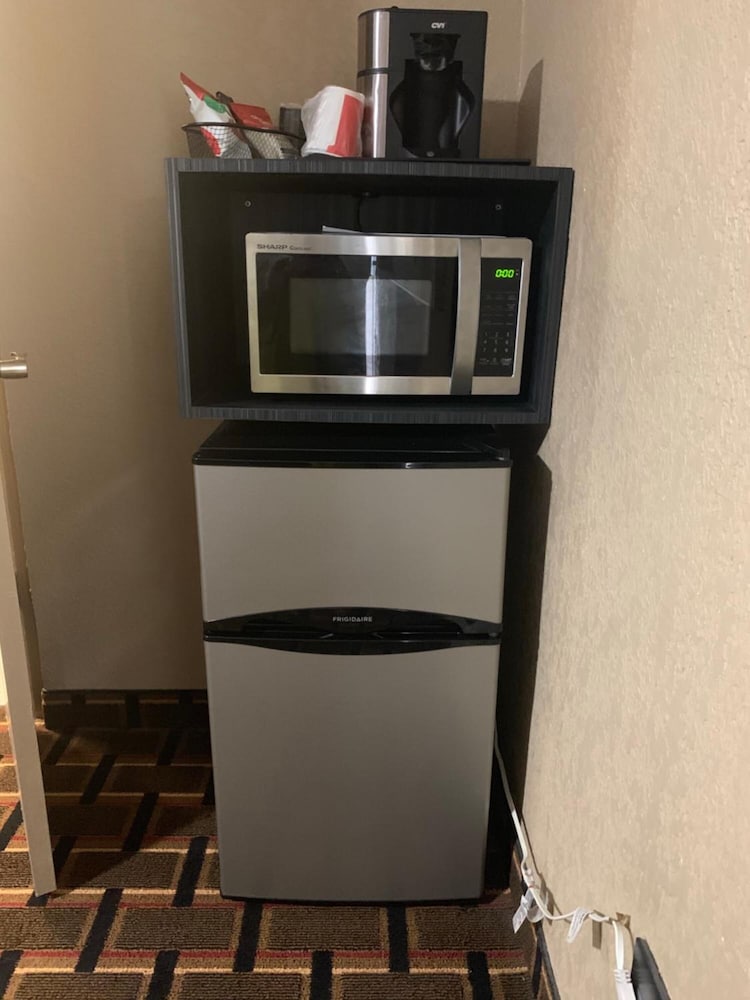 Budget Inn