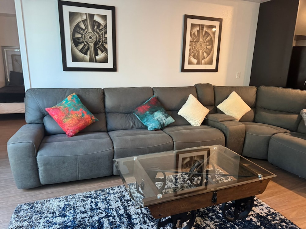 Premier Apts in Vibrant Downtown LA