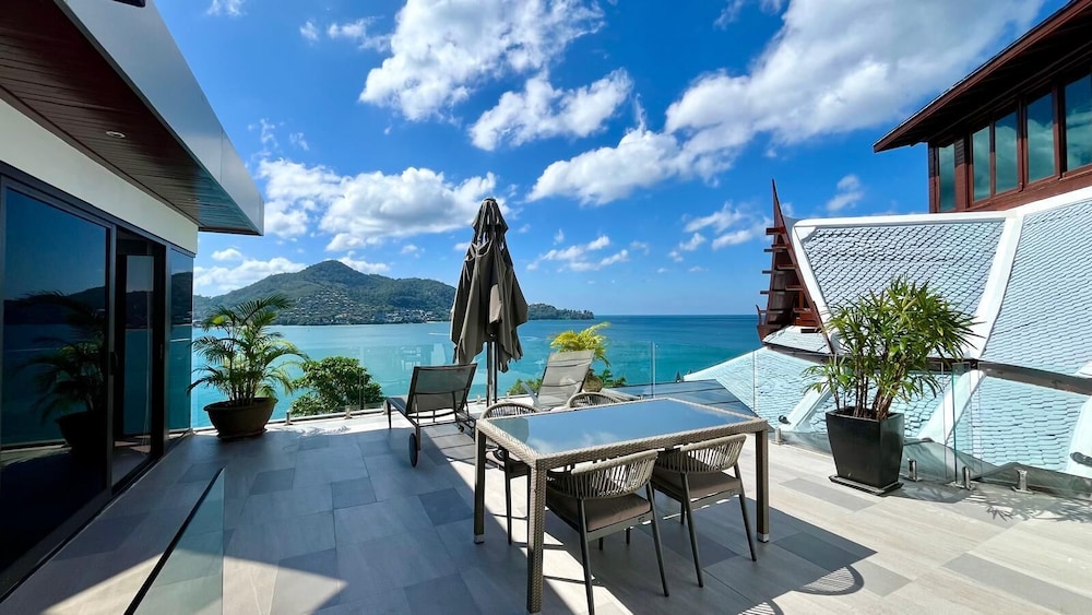 Luxury Seaview 6 Bedrooms With Infinity Pool Villa, Private Gym, Superfast Wifi