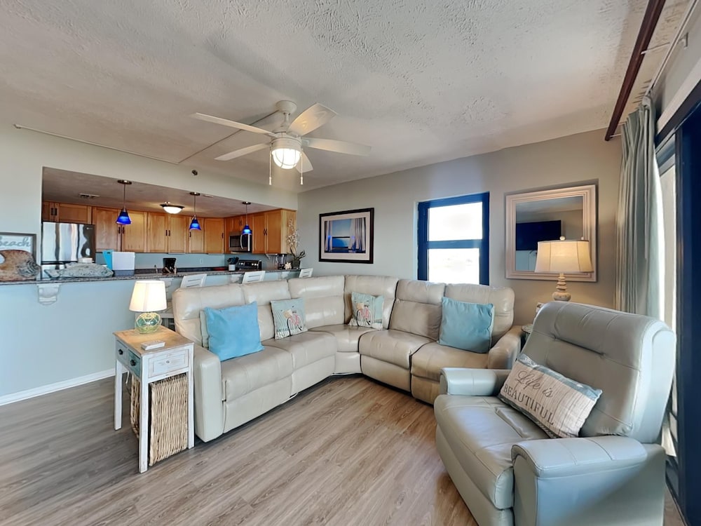 Ocean Breeze West by Southern Vacation Rentals