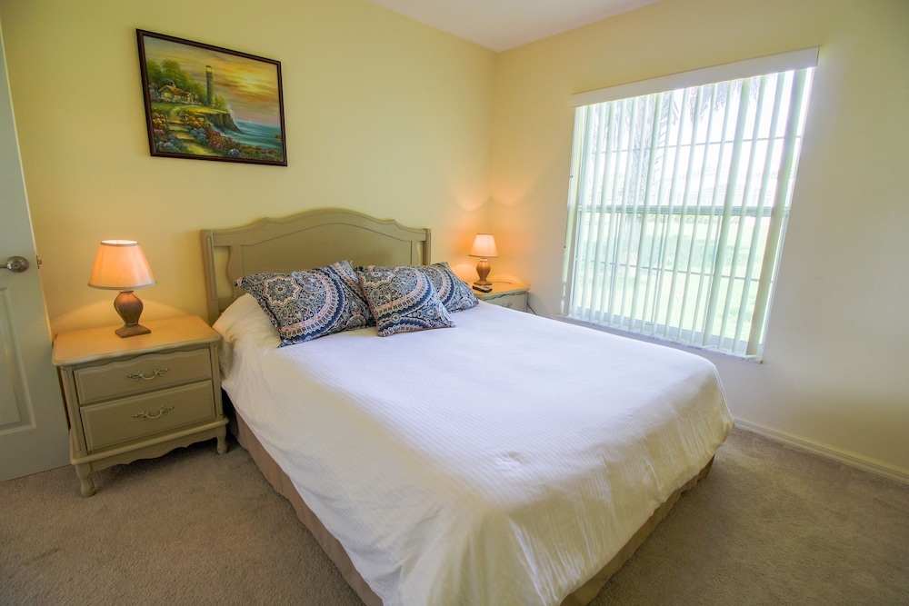 Four Bedroom Comfort  4668 Home by RedAwning view 2