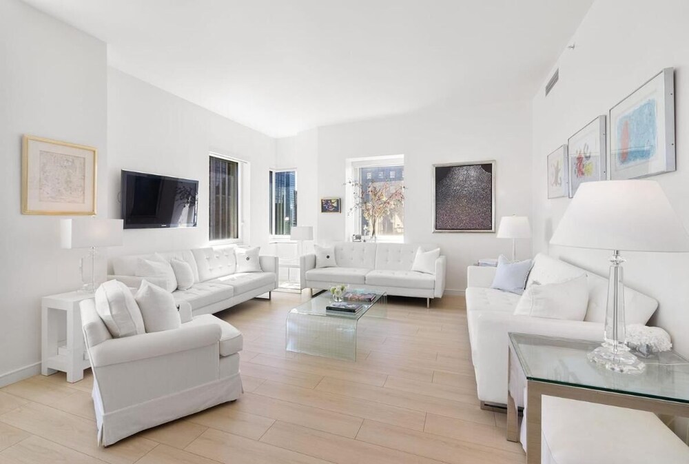 4 Bedroom Luxury Apartment - Grand Opening Promotion - 2