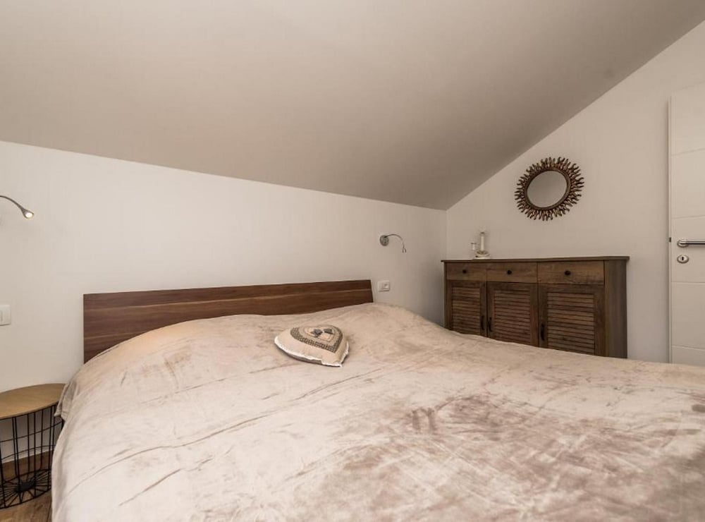 Relaxing Bisko Retreat With Outdoor Pool, Furnished Terrace and BBQ