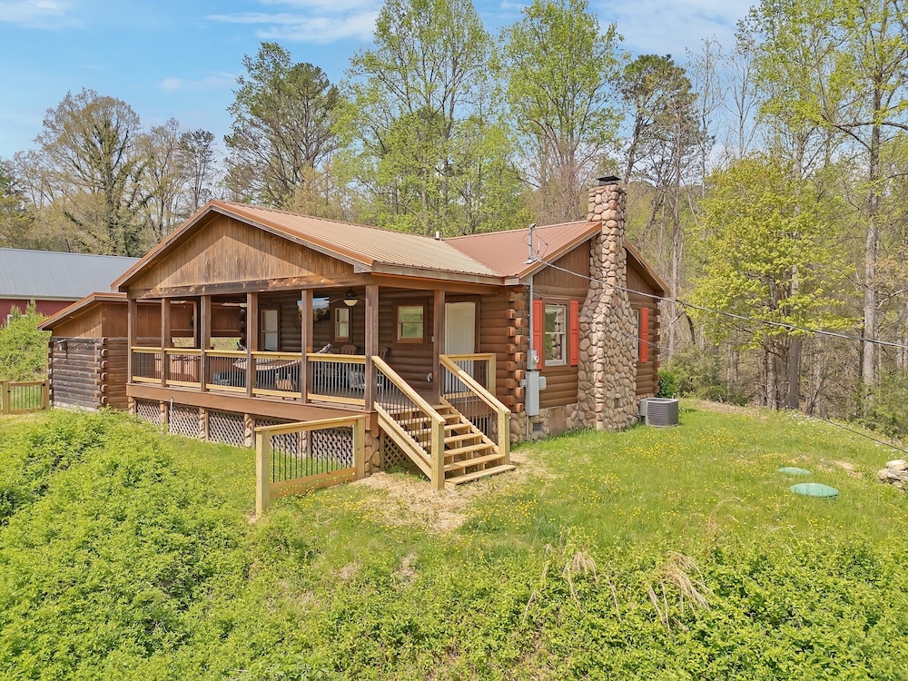 Greenbrier Woods 2 Bedroom Cabin