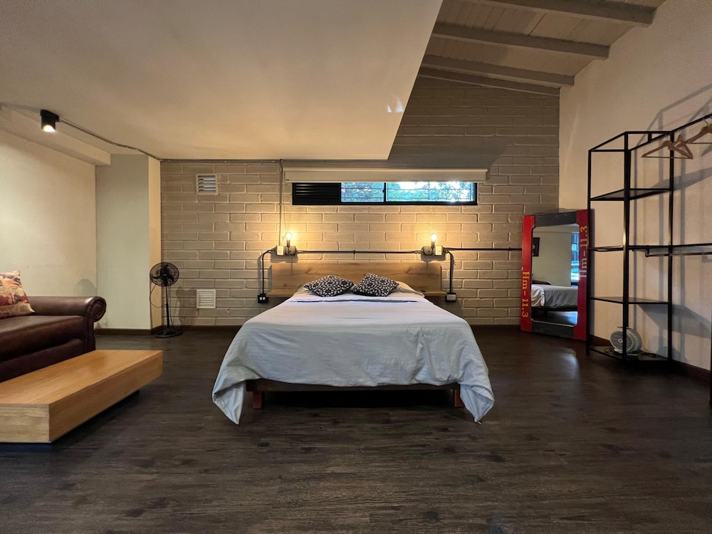 Frontera by Roots Rentals