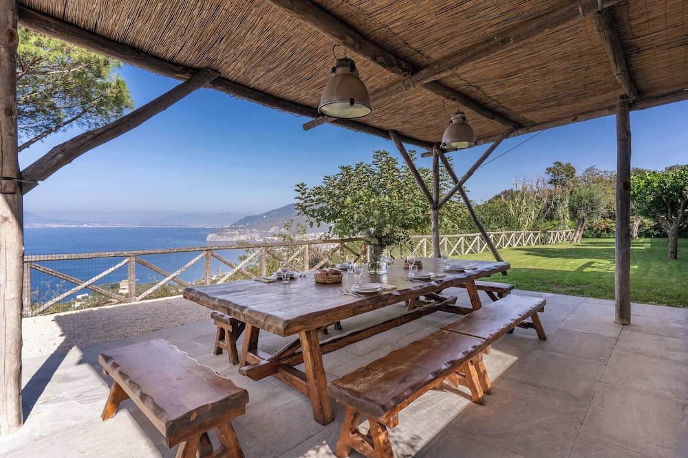 Giulia 1 Villa Apartment Shared Pool Sea Views